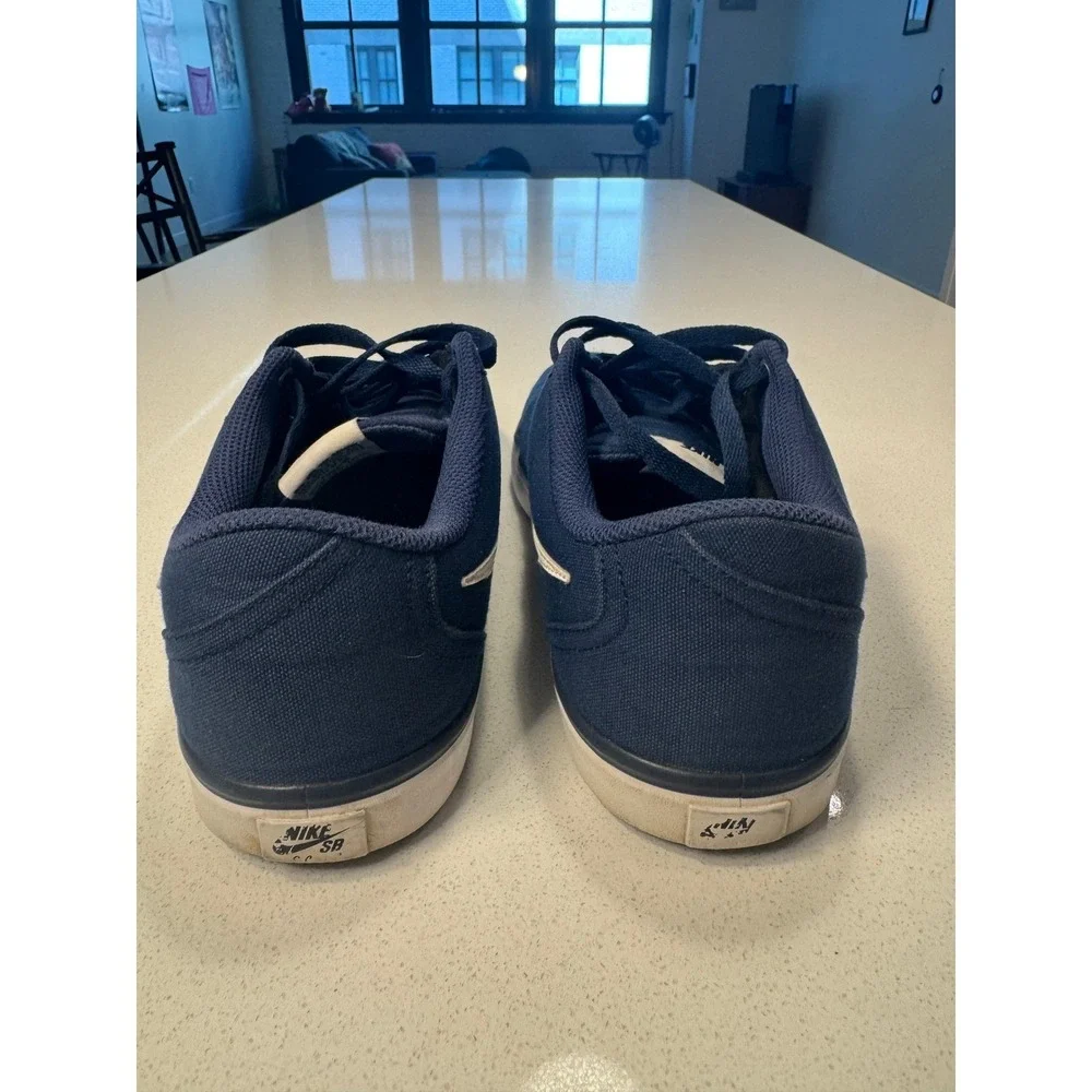 Nike sb check